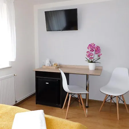 Family Homes - Dom Wakacyjny Eda Homestay
